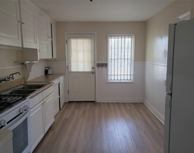 2602 North Street - Photo Thumbnail 2