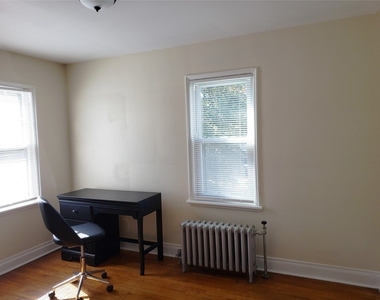 2602 North Street - Photo Thumbnail 3