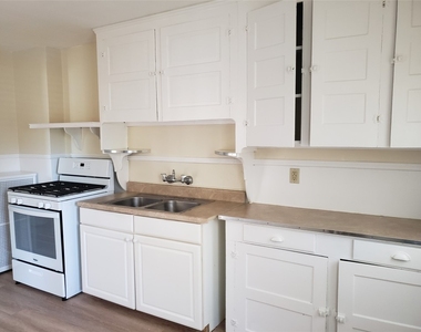 2602 North Street - Photo Thumbnail 1