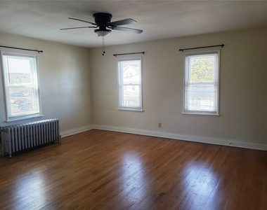2602 North Street - Photo Thumbnail 7