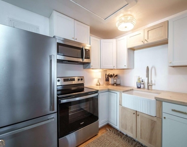 1413 2nd Avenue - Photo Thumbnail 7
