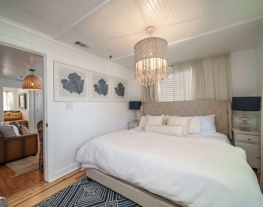 1413 2nd Avenue - Photo Thumbnail 15