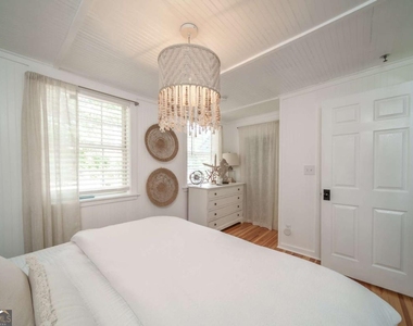 1413 2nd Avenue - Photo Thumbnail 17
