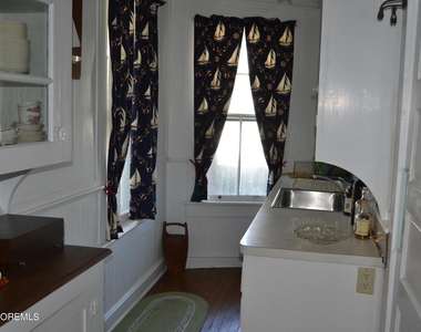 18 Bridge Avenue - Photo Thumbnail 5