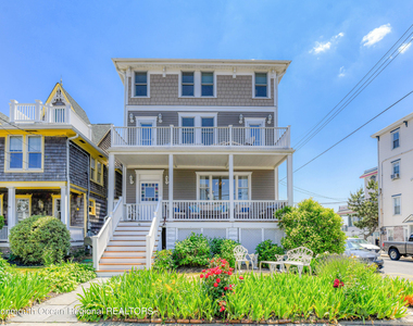 16 Abbott Avenue - Photo Thumbnail 2