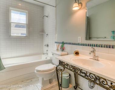 16 Abbott Avenue - Photo Thumbnail 25