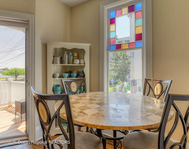 16 Abbott Avenue - Photo Thumbnail 15