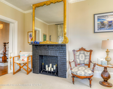 16 Abbott Avenue - Photo Thumbnail 8