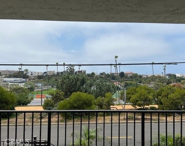 1720 Ardmore - Photo Thumbnail 1