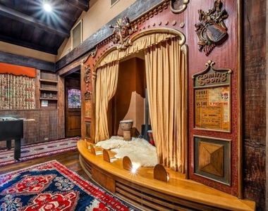 829 N Whittier Drive - Photo Thumbnail 18