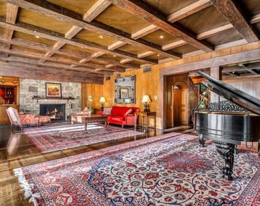 829 N Whittier Drive - Photo Thumbnail 5