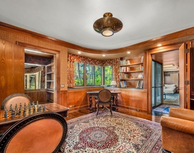 829 N Whittier Drive - Photo Thumbnail 23