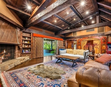 829 N Whittier Drive - Photo Thumbnail 14