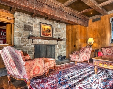 829 N Whittier Drive - Photo Thumbnail 54