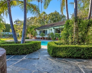 829 N Whittier Drive - Photo Thumbnail 45