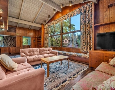 829 N Whittier Drive - Photo Thumbnail 26