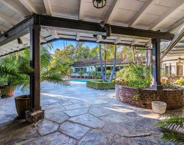 829 N Whittier Drive - Photo Thumbnail 50