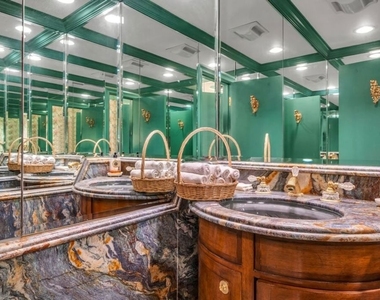 829 N Whittier Drive - Photo Thumbnail 17