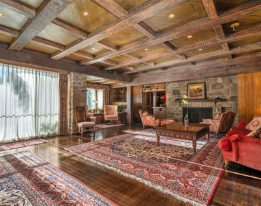 829 N Whittier Drive - Photo Thumbnail 53