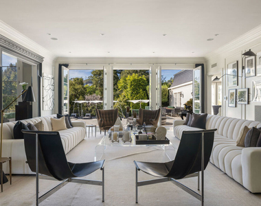 10847 Bellagio Road - Photo Thumbnail 7
