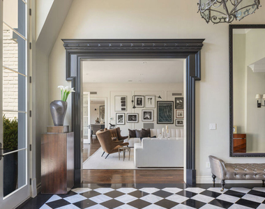 10847 Bellagio Road - Photo Thumbnail 8
