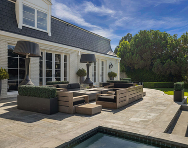 10847 Bellagio Road - Photo Thumbnail 18