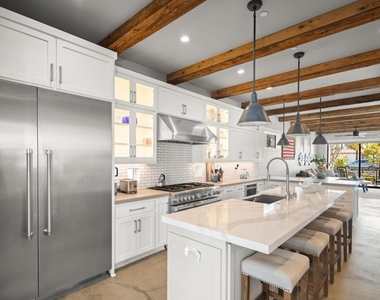 218 J Ave - Photo Thumbnail 15