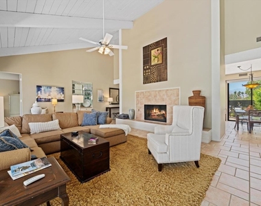 522 Desert West Drive - Photo Thumbnail 22