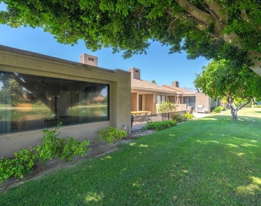 522 Desert West Drive - Photo Thumbnail 14