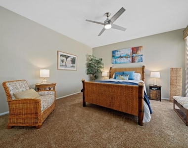 522 Desert West Drive - Photo Thumbnail 33