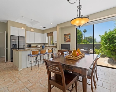 522 Desert West Drive - Photo Thumbnail 24