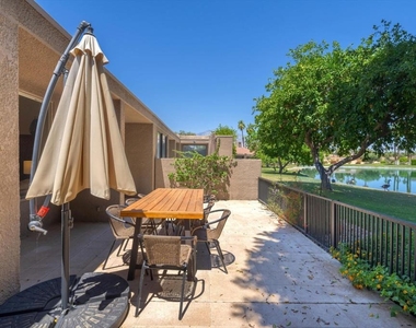 522 Desert West Drive - Photo Thumbnail 11