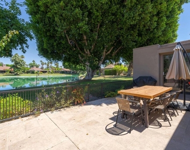 522 Desert West Drive - Photo Thumbnail 13