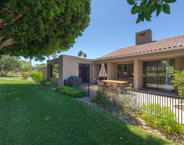 522 Desert West Drive - Photo Thumbnail 17