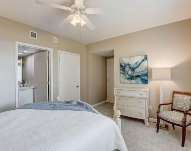 2650 Lake Shore Drive - Photo Thumbnail 31