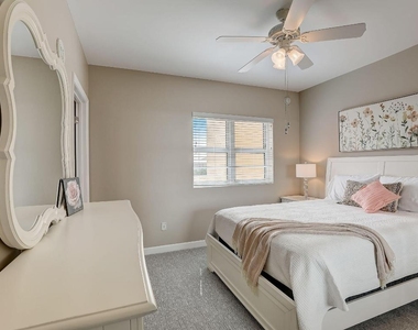 2650 Lake Shore Drive - Photo Thumbnail 36