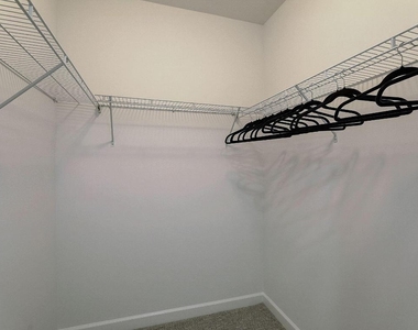 2650 Lake Shore Drive - Photo Thumbnail 23
