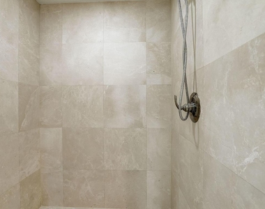 2650 Lake Shore Drive - Photo Thumbnail 27