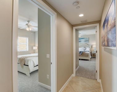 2650 Lake Shore Drive - Photo Thumbnail 28