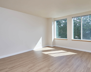 810 12th Avenue - Photo Thumbnail 41