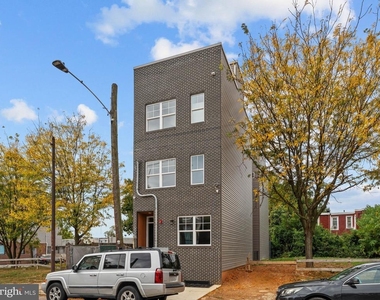 1682 N 54th Street - Photo Thumbnail 1