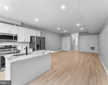 1682 N 54th Street - Photo Thumbnail 5