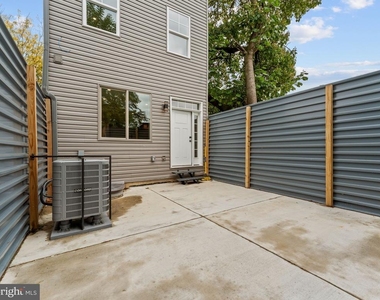 1682 N 54th Street - Photo Thumbnail 14