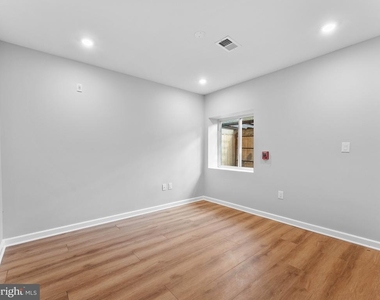 1682 N 54th Street - Photo Thumbnail 7