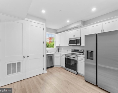 1682 N 54th Street - Photo Thumbnail 4