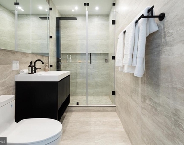 1401 Spruce Street - Photo Thumbnail 13