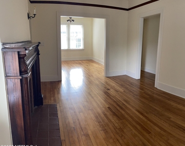 1310 N Laura Street - Photo Thumbnail 4