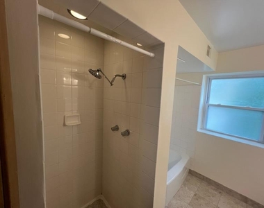 3014 Harlem Avenue - Photo Thumbnail 19