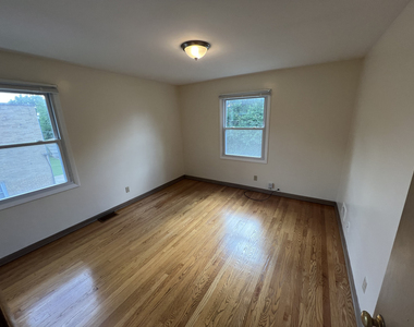 3014 Harlem Avenue - Photo Thumbnail 7