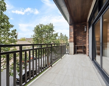3951 N Wayne Avenue - Photo Thumbnail 8